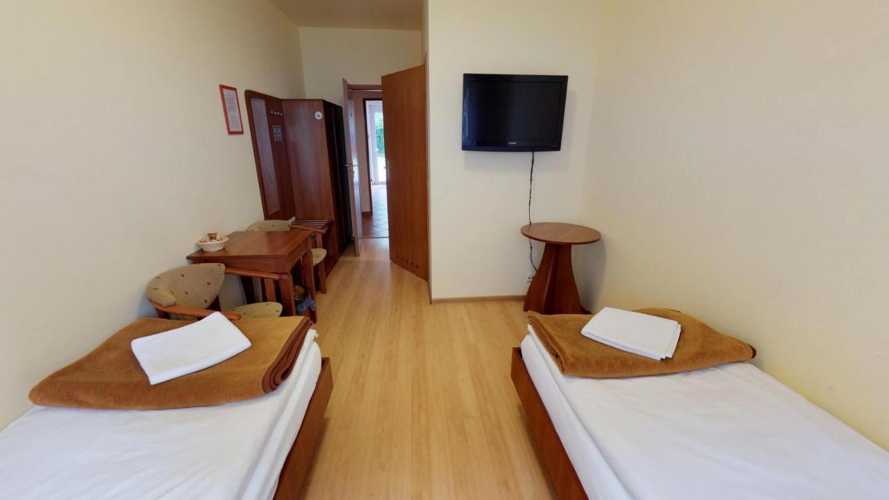 Czarna Perła Motel